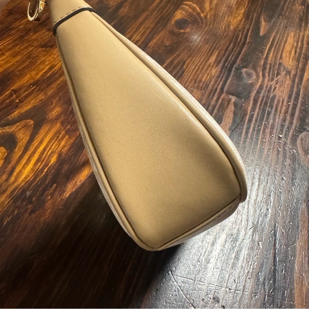 Michael Kors Camel Medium Cora Shoulder Bag - Picture 6 of 10